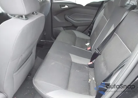 2013 Ford Focus Se z USA, uszkodzony, nr VIN 1FADP3F28DL300726